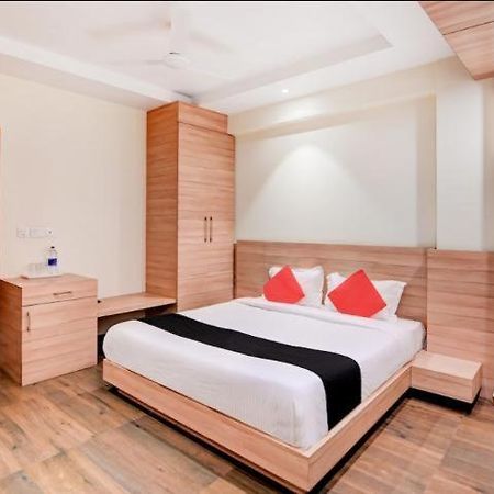 Triton Inn Lucknow Exterior foto